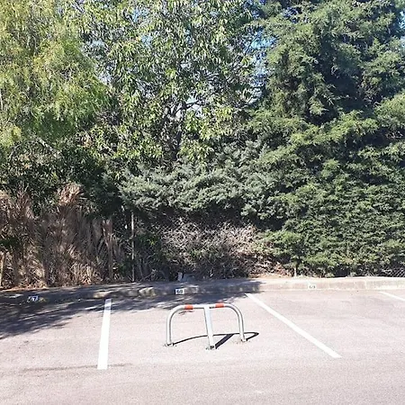 +parking 3min A Pied Du Vallat Bandol